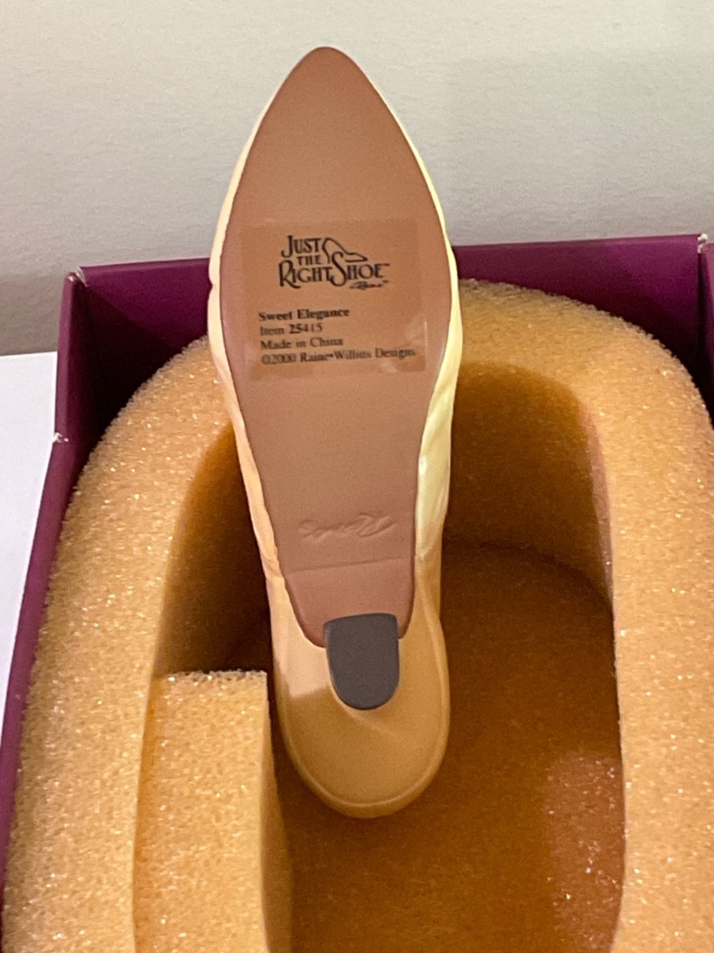 Just the Right Shoe Sculpture “Sweet Elegance” Biltmore Estate Collection W/COA - Picture 7 of 11